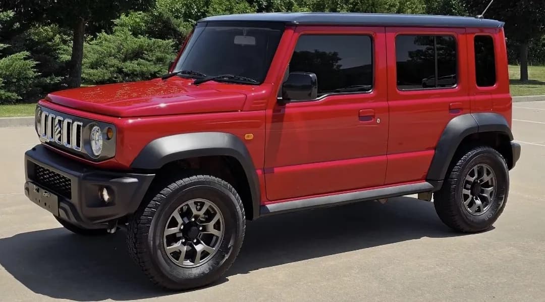 Suzuki jimny red 5 doors 2024